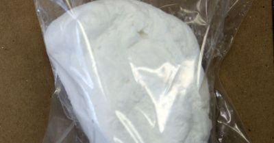 Kryminalni zatrzymali trzech młodych mężczyzn i zabezpieczyli dwa kilogramy narkotyków. Decyzją sądu zostali tymczasowo aresztowani